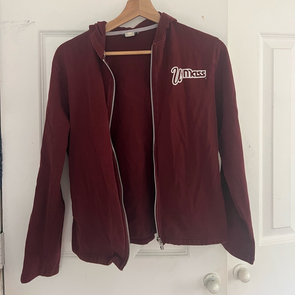 Umass Amherst vintage zip up